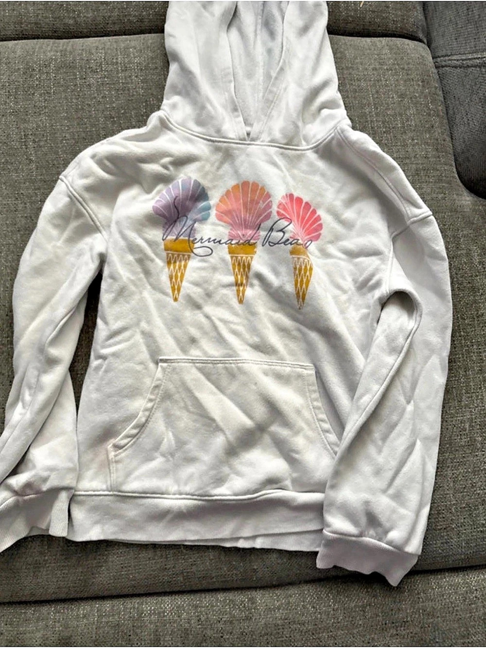 Color Block Graphic Hoodie